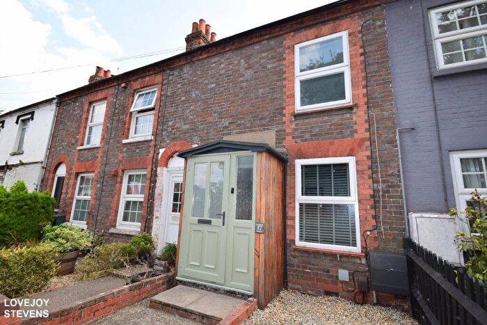 2 Bedroom Terraced House To Rent In St Johns Road, Newbury, RG14