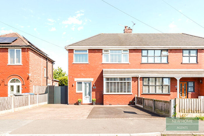 3 Bedroom Semi Detached House For Sale In Rose Avenue, Irlam, Manchester, M44
