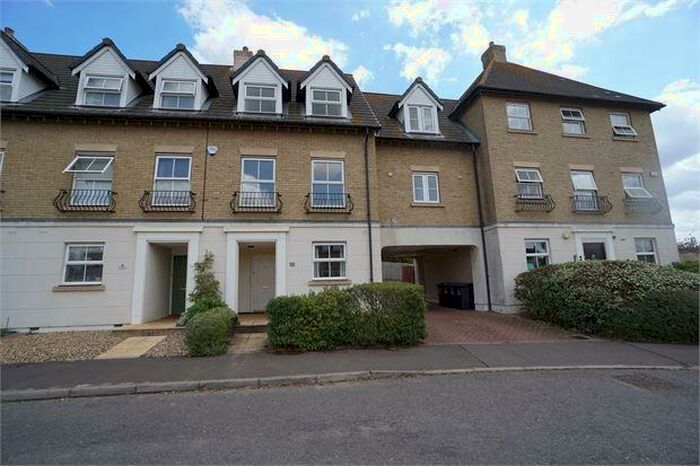 3 Bedroom Town House To Rent In Robin Crescent, Stanway, Colchester, Essex., CO3