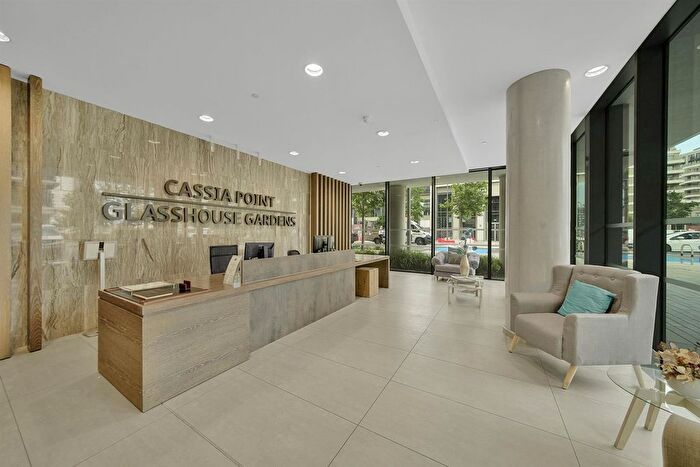 1 Bedroom Flat To Rent In Glasshouse Gardens, London, E20