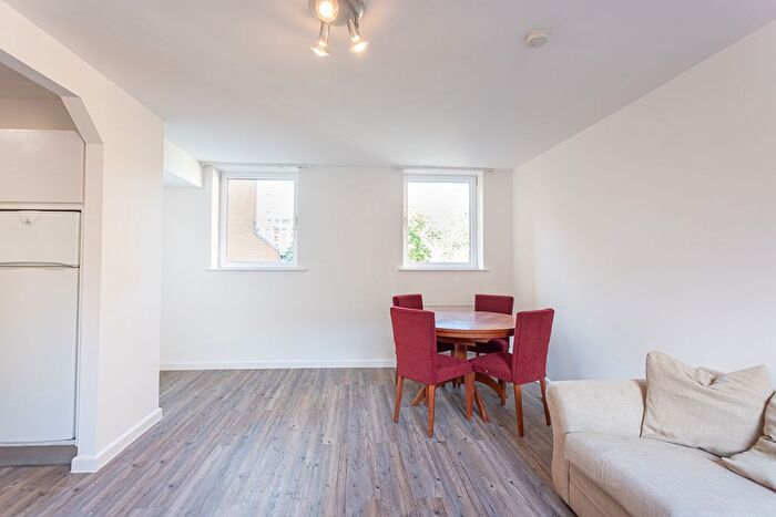 2 Bedroom Flat To Rent In Kennet Street, Wapping, E1W