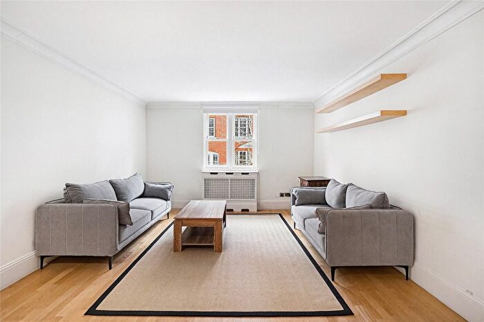 2 Bedroom Maisonette To Rent In Coleridge Court, Regency Street, Pimlico, London, SW1P
