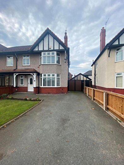 4 Bedroom Semi-Detached House To Rent In Liverpool Road, Crosby, Liverpool, L23