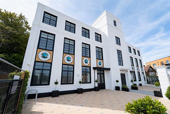 2 Bedroom Flat For Sale In "The Orient" At Flat Estella Heights, Henley Approach, Northfleet, DA11