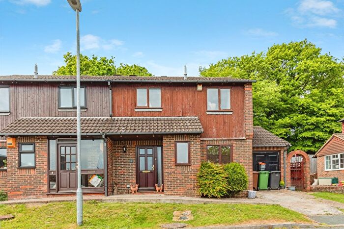 3 Bedroom Semi-detached House For Sale In Teal Court, St. Leonards-On-Sea, TN38