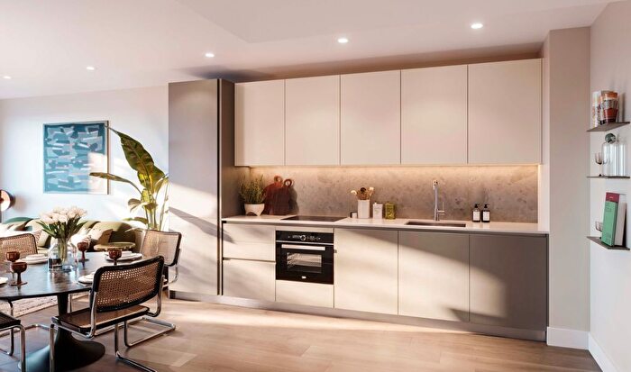 1 Bedroom Flat For Sale In The Verdean, The Drive, W3