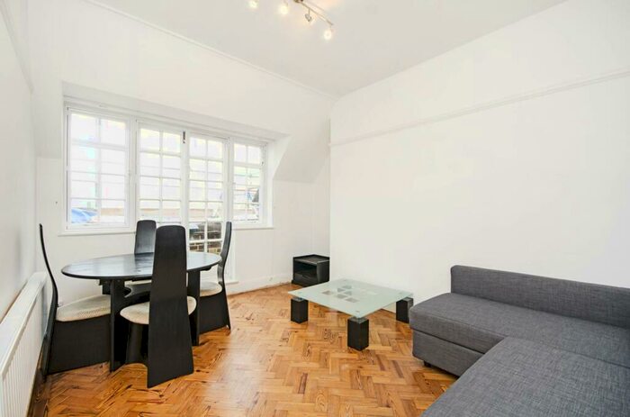 1 Bedroom Flat To Rent In Meadway Court, Hampstead Garden Suburb, London, NW11