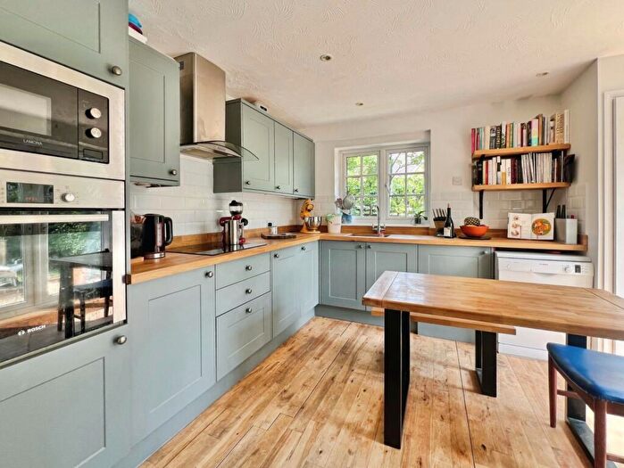 4 Bedroom End Of Terrace House For Sale In High Street, Culham, Abingdon, Oxfordshire, OX14