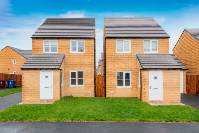 3 Bedroom Detached House To Rent In Dane Park, Hull., HU6