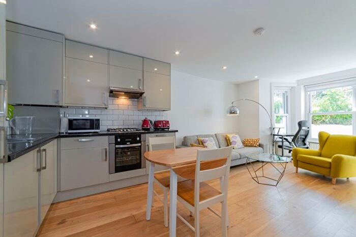 1 Bedroom Flat For Sale In Chippenham Road, London, W9