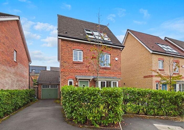 4 Bedroom Detached House For Sale In Thorne Crescent, Worsley, Manchester, M28