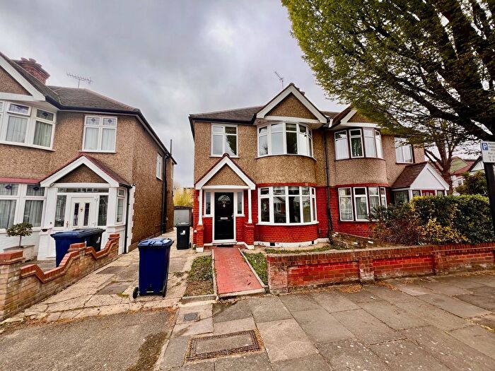 3 Bedroom Semi Detached House To Rent In Cawdor Crescent, Hanwell, W7