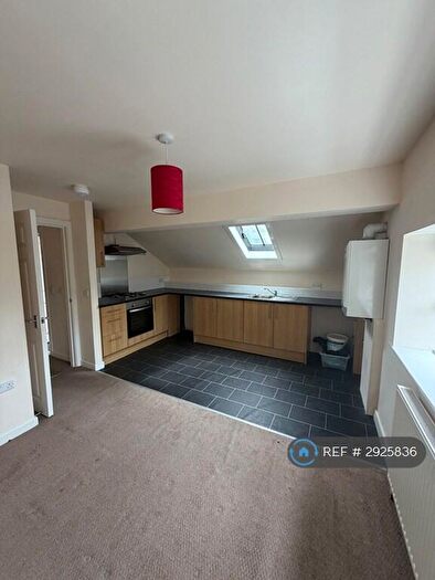 1 Bedroom Flat To Rent In Old Cawsey, Sowerby Bridge, HX6