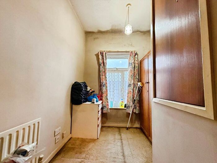 3 Bedroom Terraced House For Sale In Danby Road, Bolton, BL3