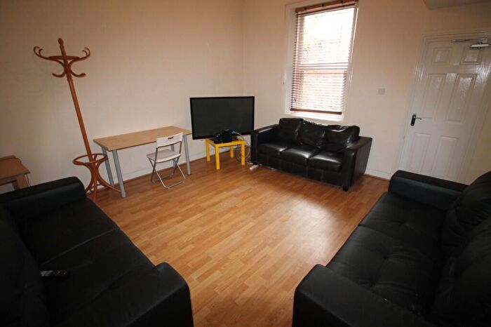 5 Bedroom Terraced House To Rent In Warwick Street, Newcastle Upon Tyne, NE6