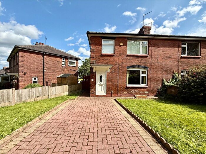 3 Bedroom Semi-Detached House For Sale In Bromley Avenue, Royton, Oldham, Greater Manchester, OL2