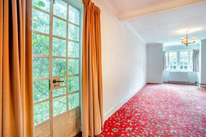 4 Bedroom Detached House For Sale In St. Lawrence Road, Chepstow, Monmouthshire, NP16