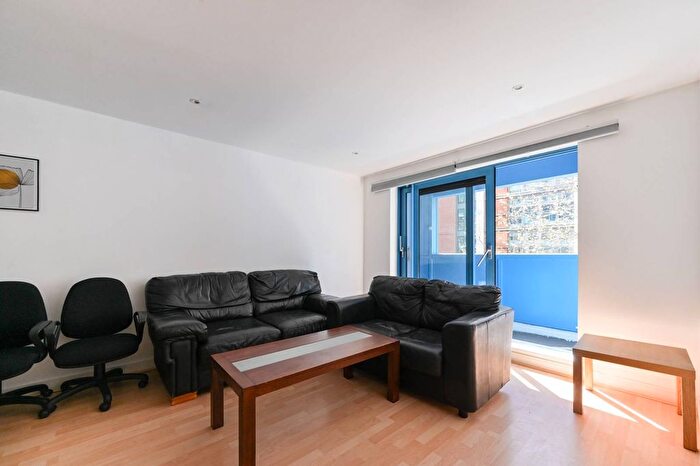 3 Bedroom Flat To Rent In Westgate, Royal Docks, London, E16