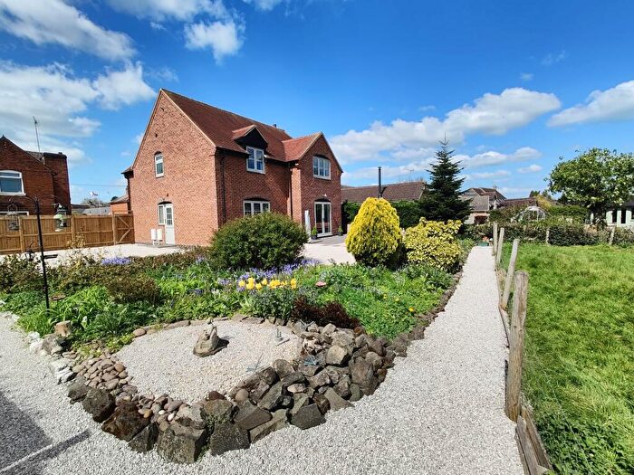 4 Bedroom Detached House To Rent In Beacon House, Rolleston-On-Dove, DE13