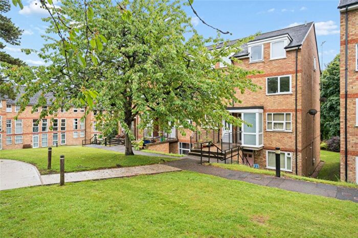 2 Bedroom Apartment For Sale In Lincoln Court, Berkhamsted, Hertfordshire, HP4