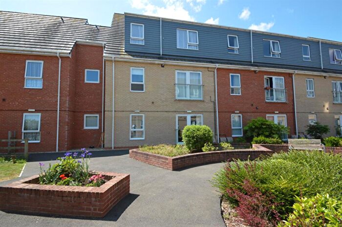 2 Bedroom Flat For Sale In Ryde Village, Ryde, PO33