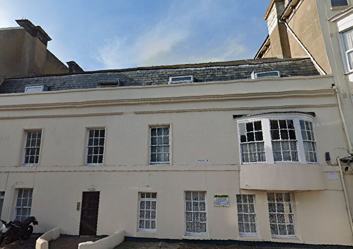 Flat To Rent In Seaside, Eastbourne, BN22