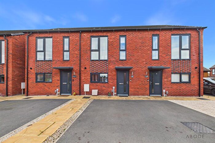 2 Bedroom Town House For Sale In Friesian Way, Uttoxeter, Staffordshire, ST14