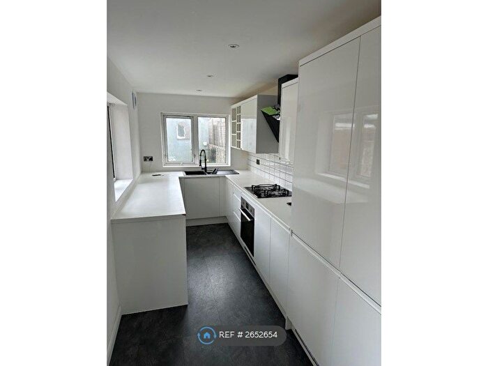 2 Bedroom Terraced House To Rent In Caerphilly, Caerphilly, CF83