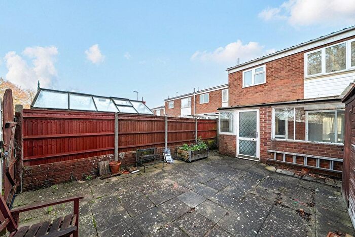 3 Bedroom Property For Sale In Eastwood Close, Hayling Island, PO11