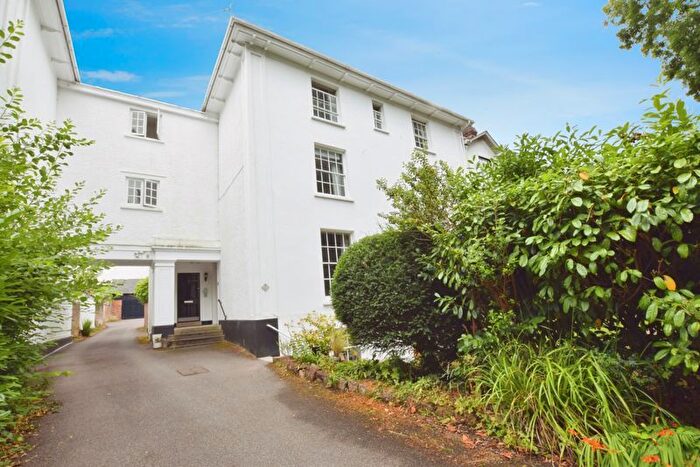 2 Bedroom Flat For Sale In Heavitree Park, Heavitree, Exeter, EX1