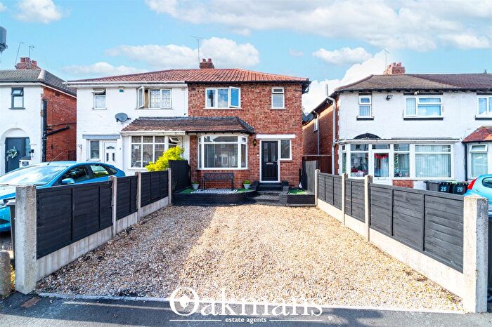 3 Bedroom Semi-Detached House For Sale In Kineton Road, Rubery, Rednal, Birmingham, B45