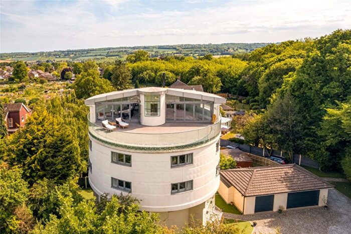 5 Bedroom Detached House For Sale In North Pole Road, Barming, Maidstone, Kent, ME16