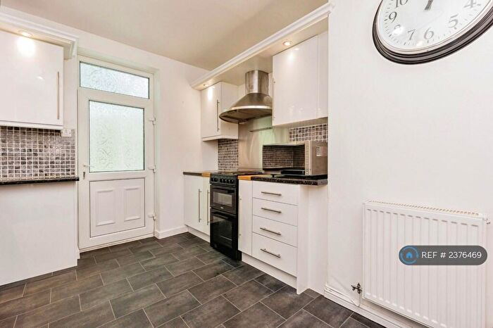 2 Bedroom End Of Terrace House To Rent In Toft Way, Cheshire, SK9