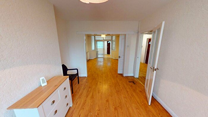 3 Bedroom House To Rent In Kingstanding Road, Kingstanding, Birmingham, B44