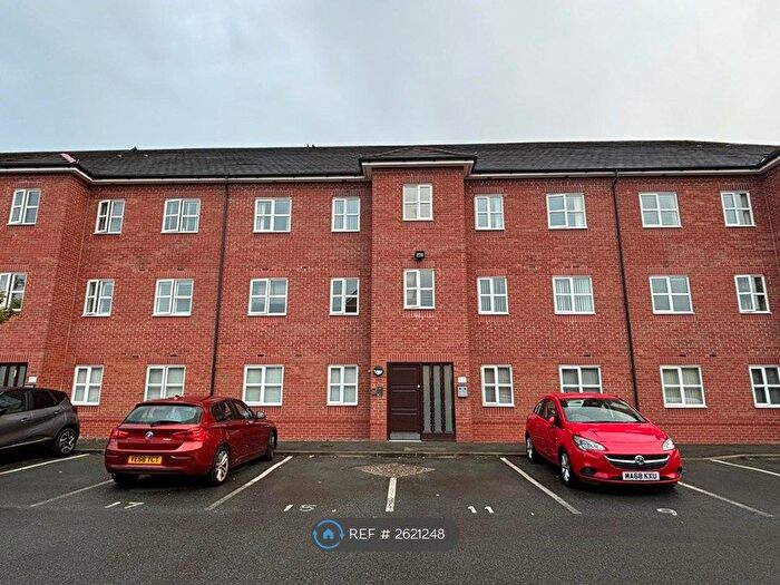 3 Bedroom Flat To Rent In Houston Gardens, Great Sankey, Warrington, WA5
