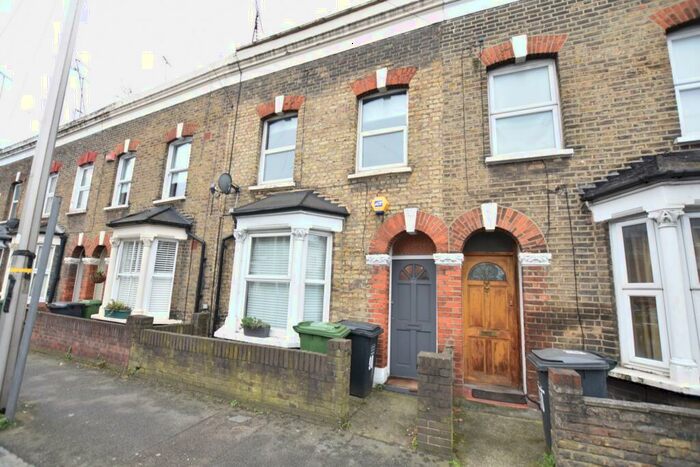 4 Bedroom House To Rent In Brookmill Road, Deptford, SE8