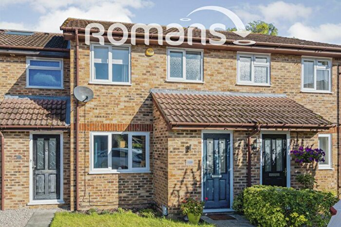 2 Bedroom Terraced House To Rent In Netherhouse Moor, Fleet, GU51