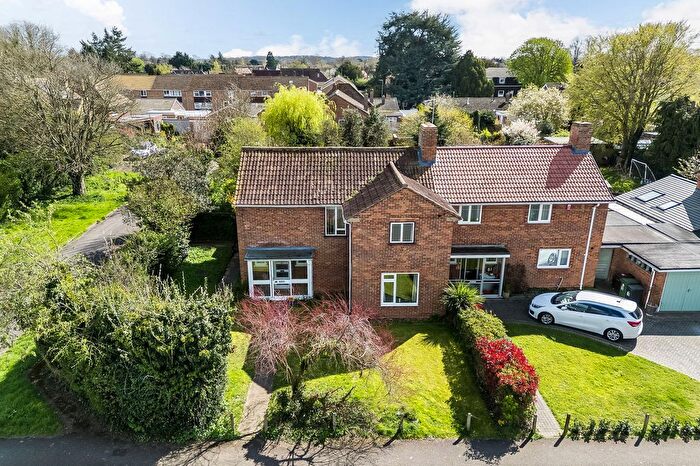 4 Bedroom Semi Detached House For Sale In Sellwood Road, Abingdon, OX14