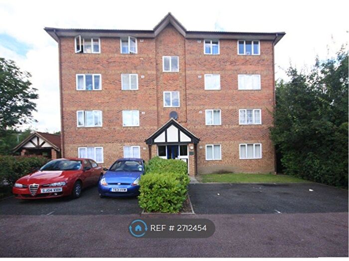 1 Bedroom Flat To Rent In Darlington Court, London, SE6