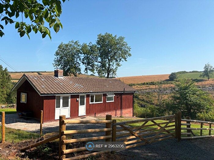 3 Bedroom Bungalow To Rent In Chapel Lawn, Bucknell, SY7
