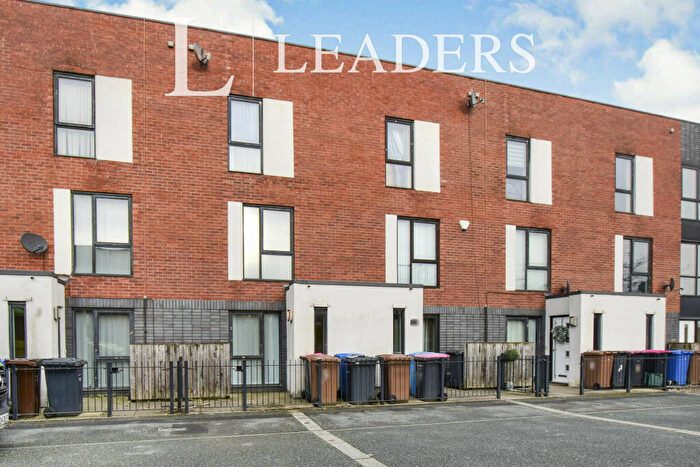 3 Bedroom Town House To Rent In Radclyffe Mews, , Manchester, M5