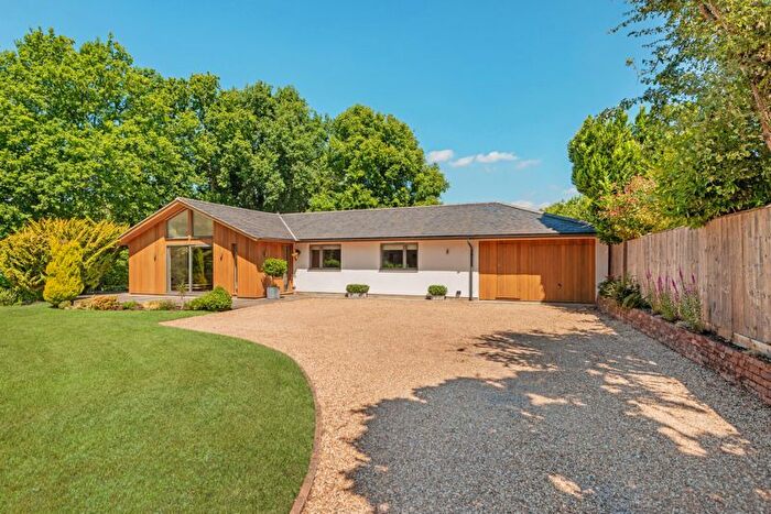 4 Bedroom Detached House For Sale In Pursers Lane, Peaslake, Guildford, GU5