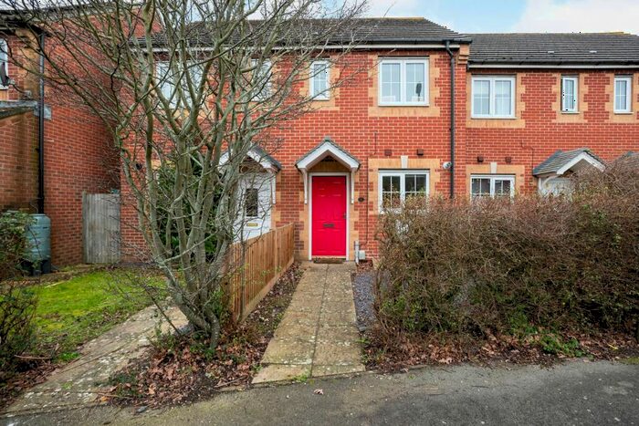 2 Bedroom House To Rent In Sovereign Avenue, Gosport, PO12