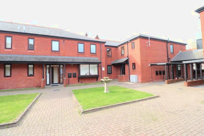 1 Bedroom Apartment To Rent In Brunswick Court, Leeds, LS2