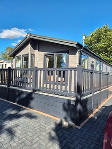 2 Bedroom Lodge For Sale In , Twyning, GL20