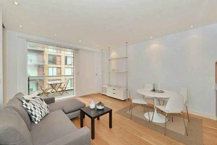 1 Bedroom Flat To Rent In Grosvenor Waterside, Belgravia, SW1W