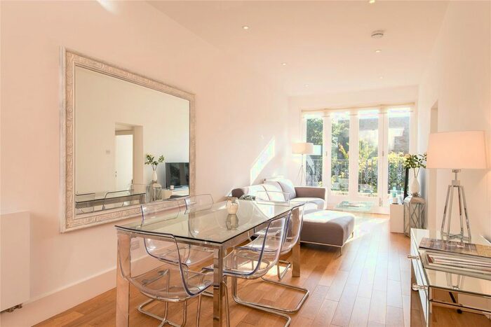 2 Bedroom Flat To Rent In Chiswick High Road, Chiswick, London W4