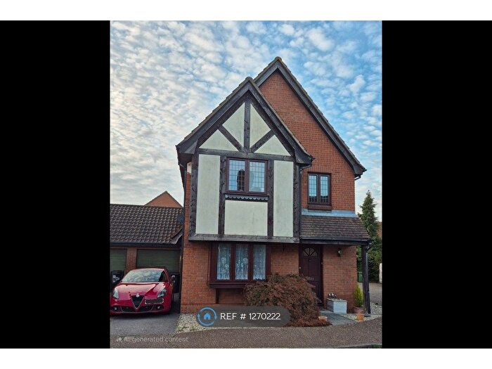 4 Bedroom Detached House To Rent In Truro Crescent, Rayleigh, SS6