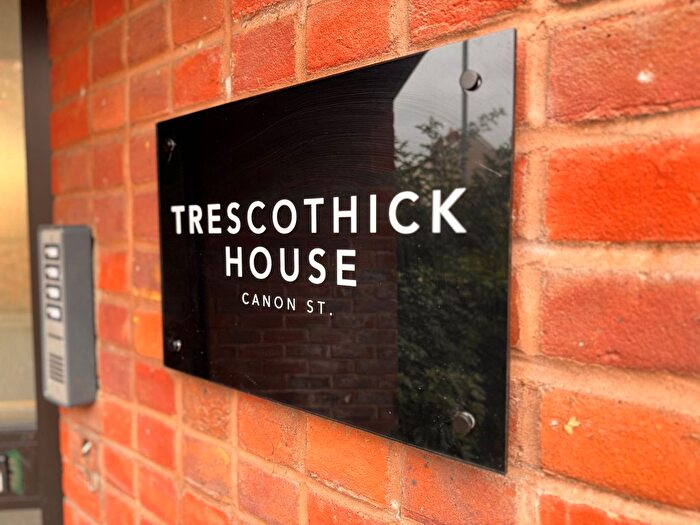 2 Bedroom Flat To Rent In Canon Street, Taunton, TA1