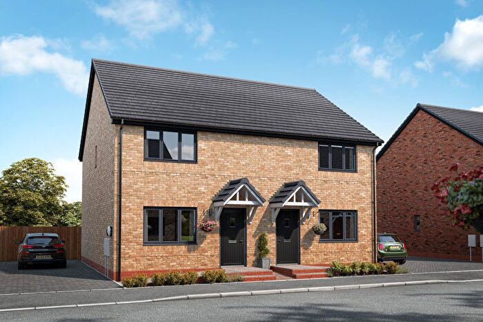 2 Bedroom Town House For Sale In London Road, Daventry, NN11